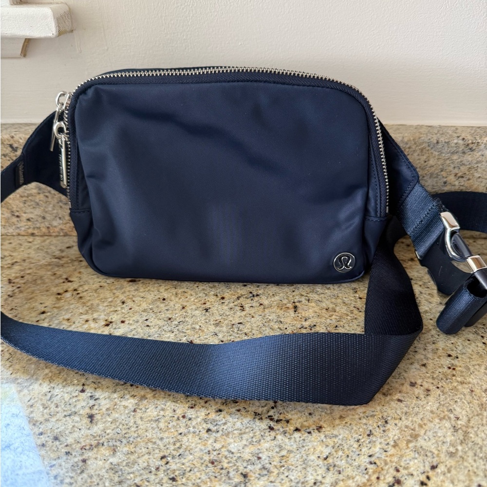 lululemon athletica navy blue Belt Bag Practical Everyday Essential